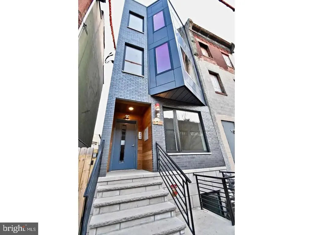 1211 N Franklin St, Philadelphia