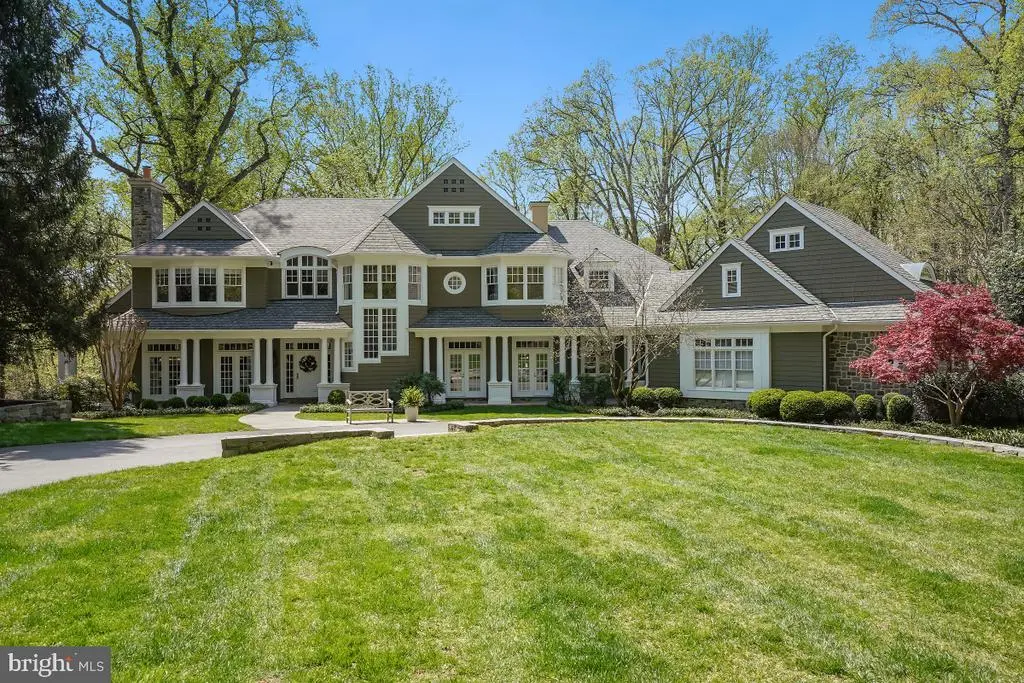 9907 River View Ct, Potomac