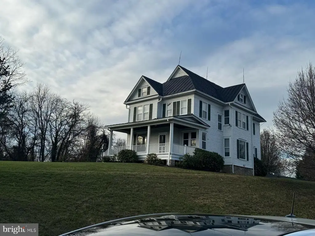 39100 E Colonial Hwy, HAMILTON