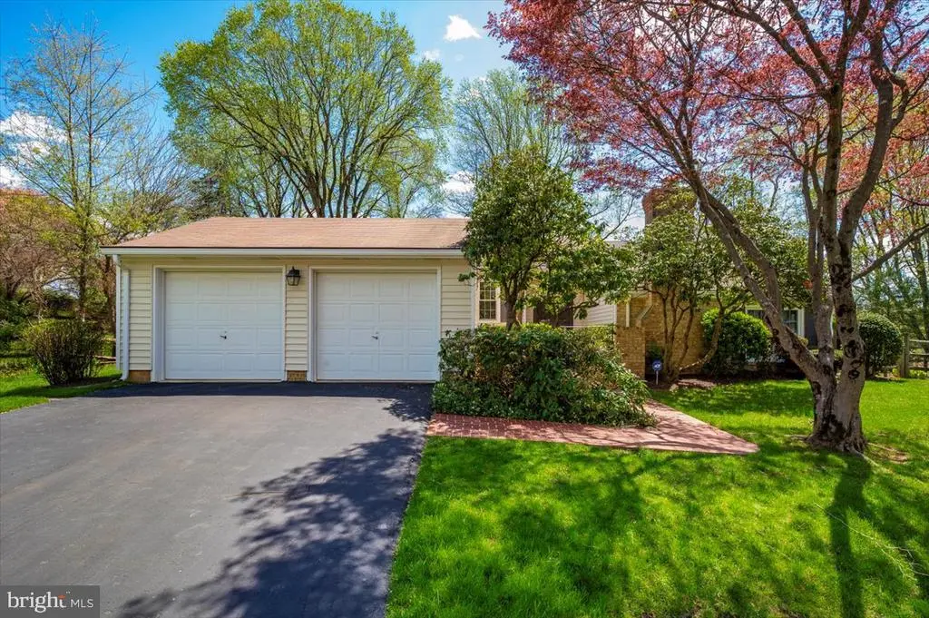 9904 Dellcastle Rd, Montgomery Village