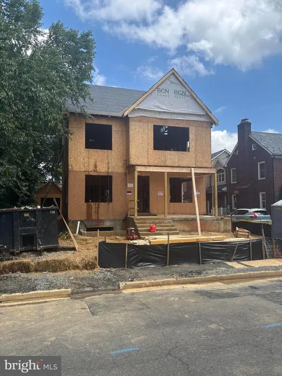 1619 N Edgewood St, ARLINGTON