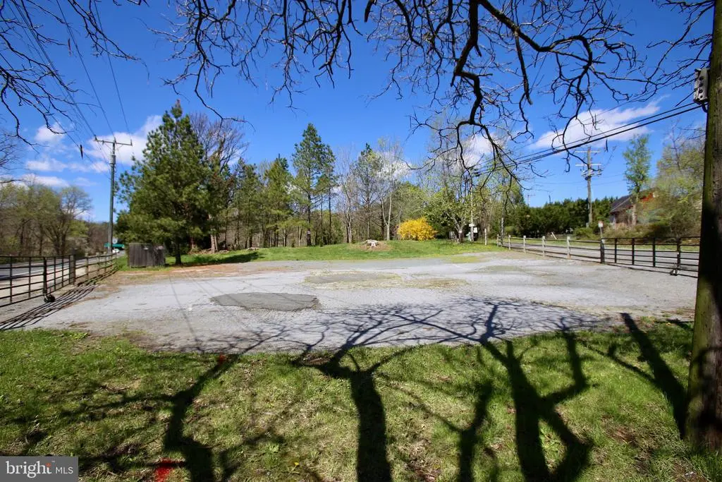 35972 Charles Town Pike, HILLSBORO