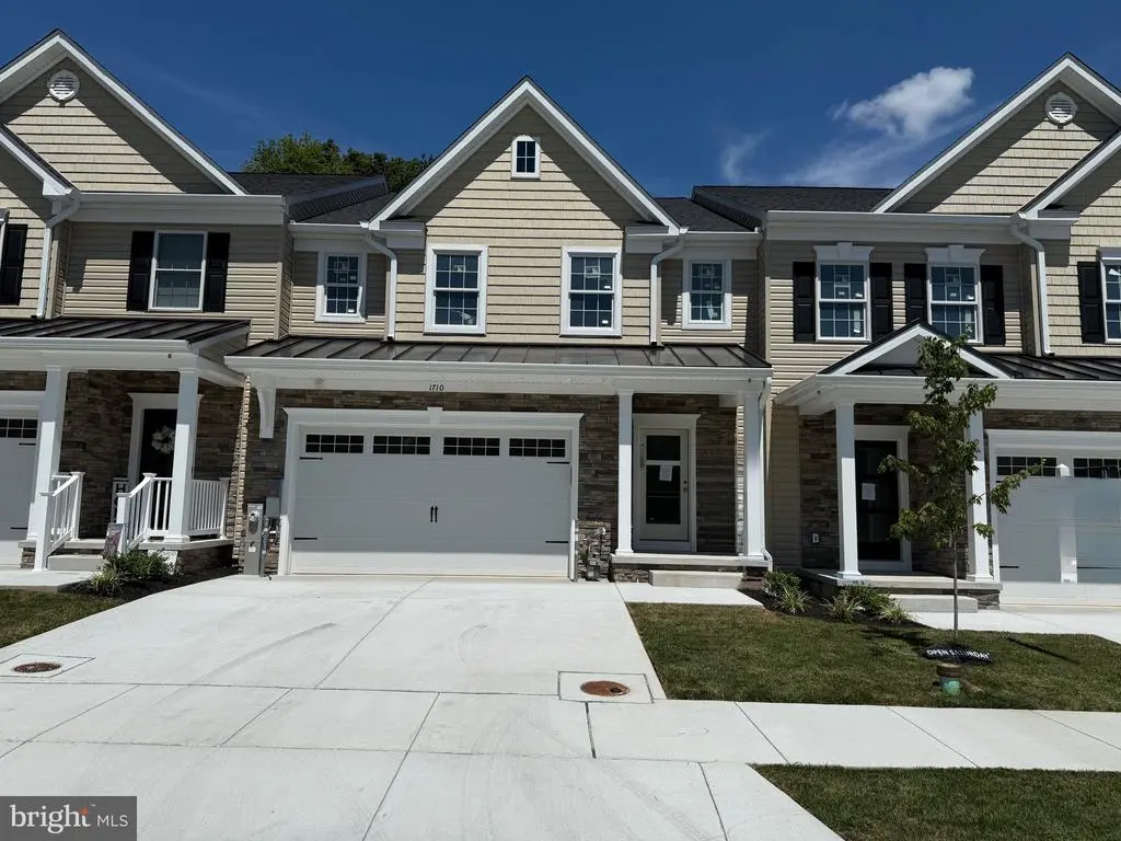 1710 Botanical Ct #21, Sykesville