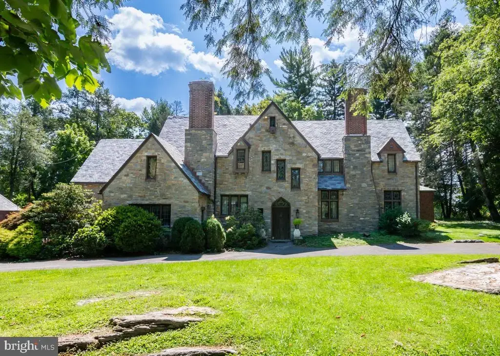 1804 Bernville Rd, READING