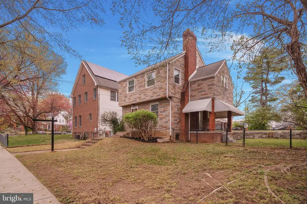 6021 North Dakota Ave Nw, WASHINGTON