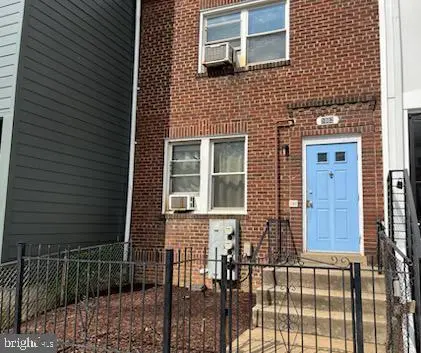 1002 18th St Ne, WASHINGTON