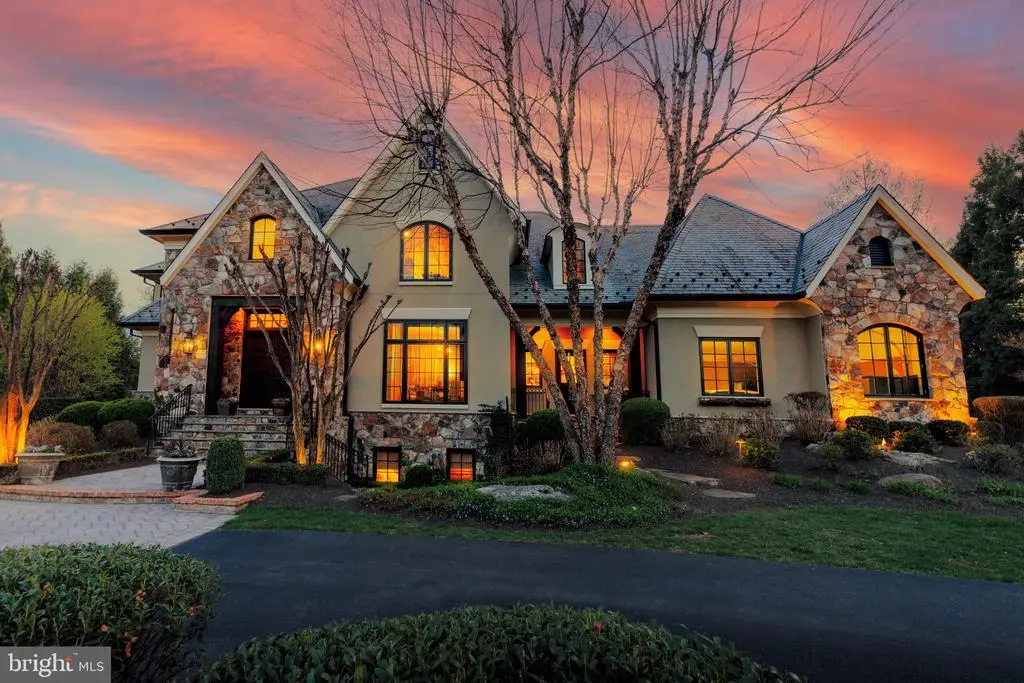 644 Deerfield Farm Ct, GREAT FALLS