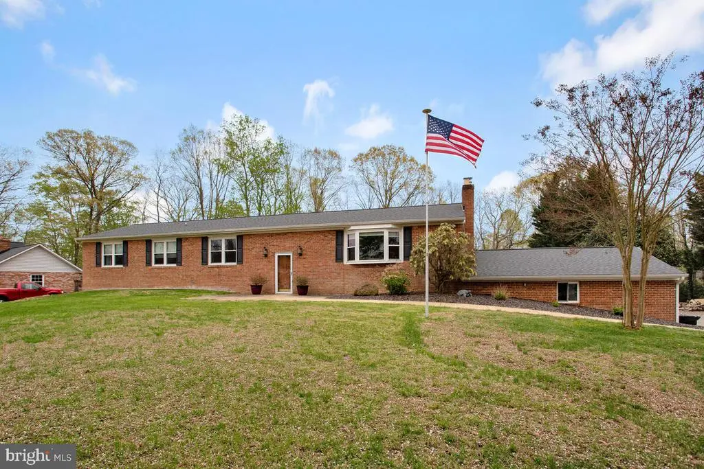 11802 Rivershore Dr, Dunkirk