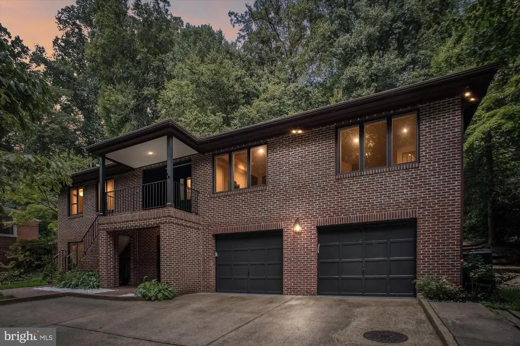 3909 30th St N, ARLINGTON