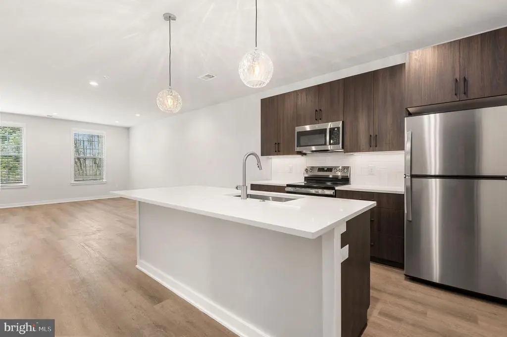 26 S York Rd #404, HATBORO