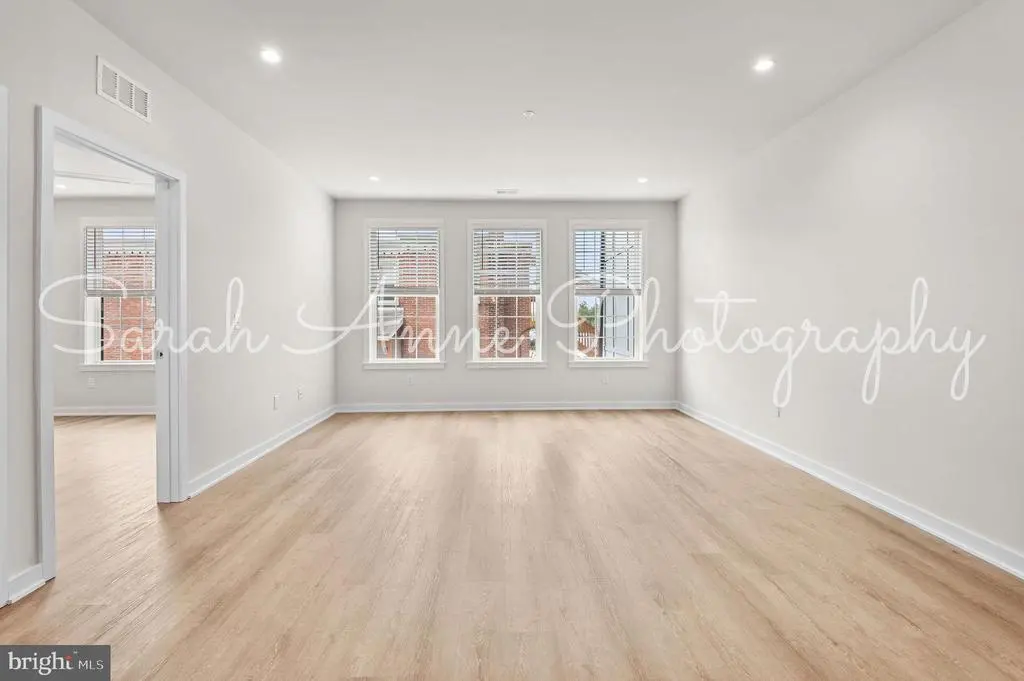 26 S York Rd #407, HATBORO