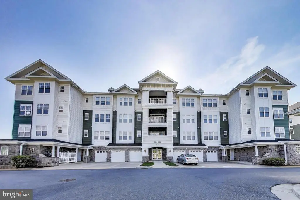 13401 Belle Chasse Blvd #411, LAUREL