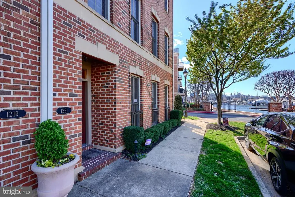 1221 Dockside Cir, Baltimore
