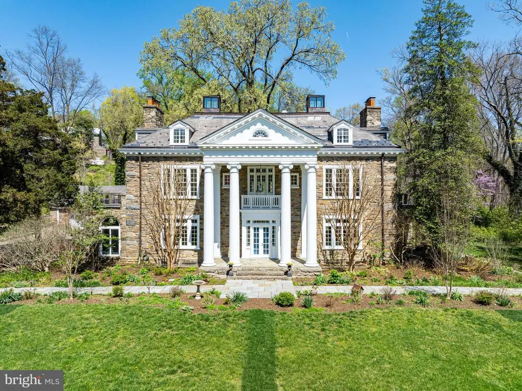 2325 Porter St Nw, WASHINGTON