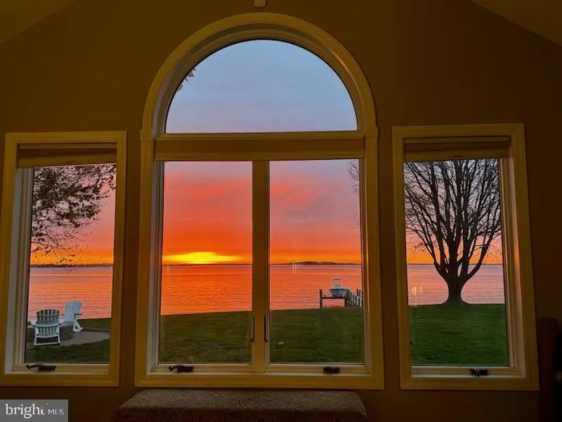 2921 Cox Neck Rd E, Chester