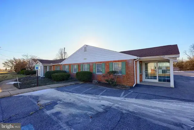 640 E Oregon Rd, Lititz