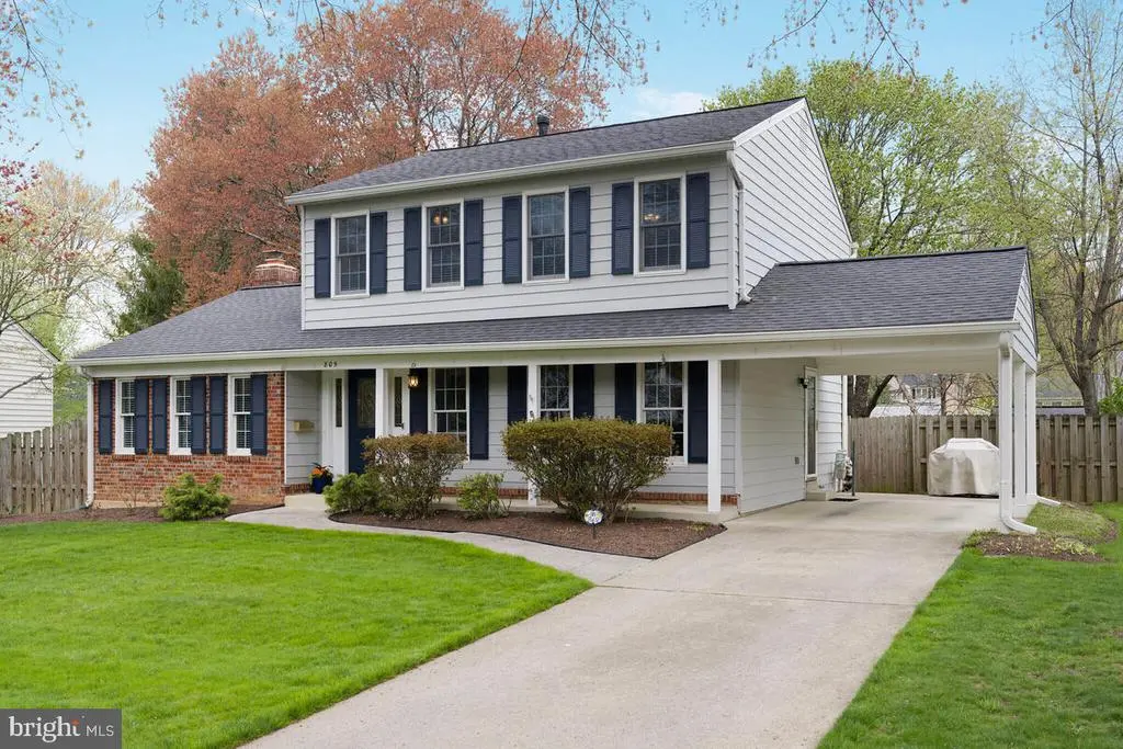 805 Duke St, Rockville