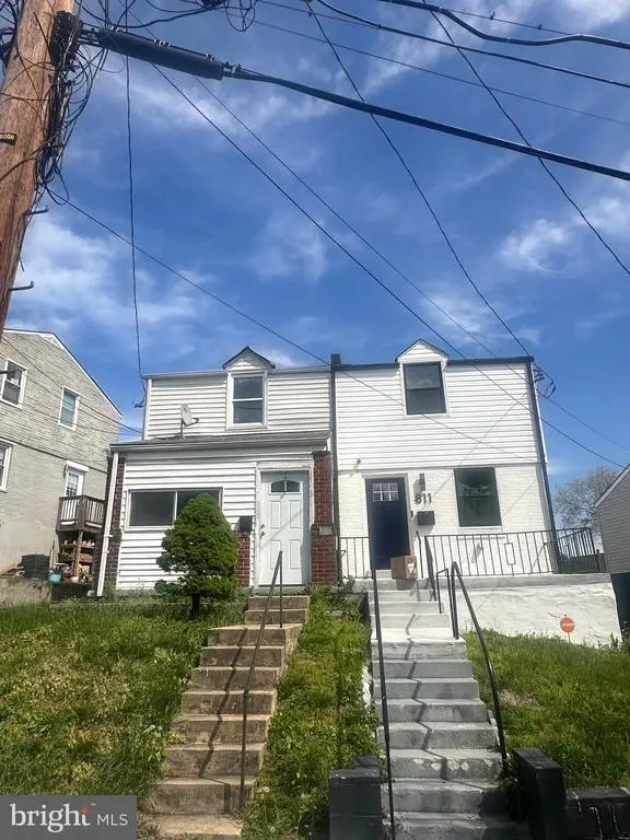 813 51st St Ne, WASHINGTON