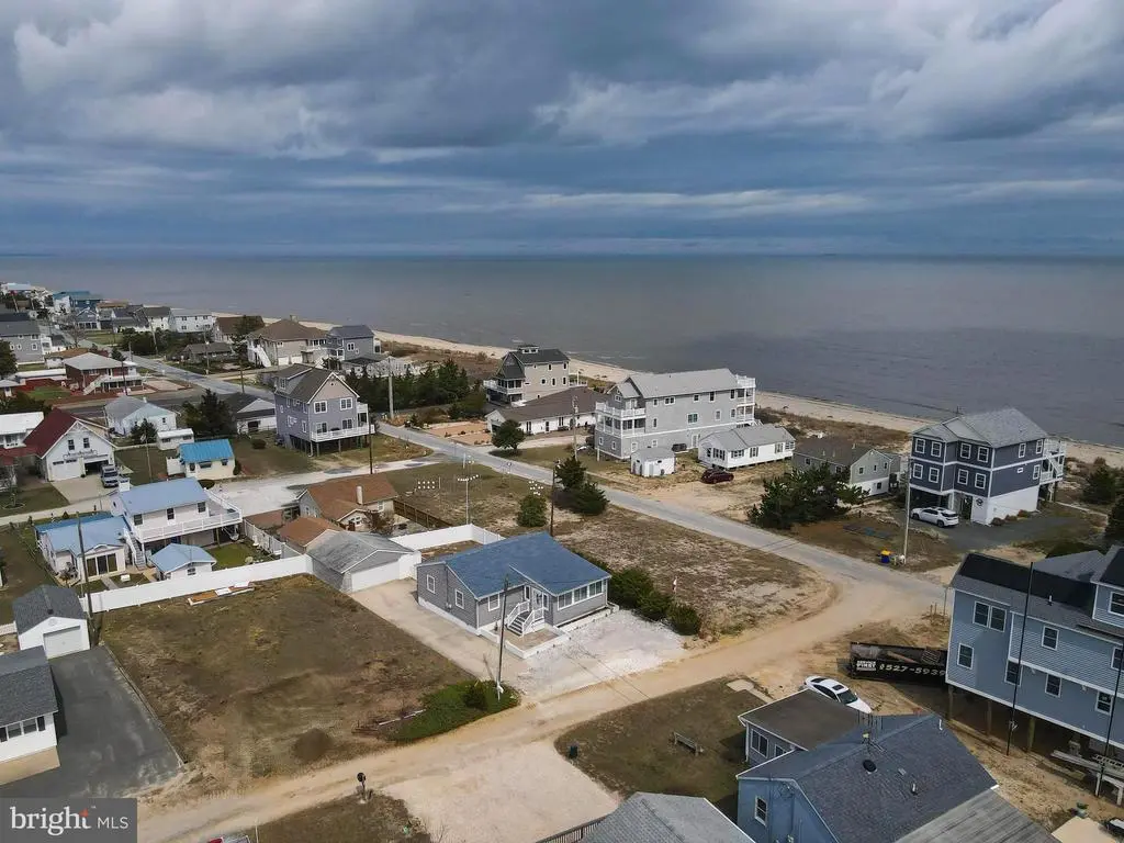 29121 Pine St, MILFORD