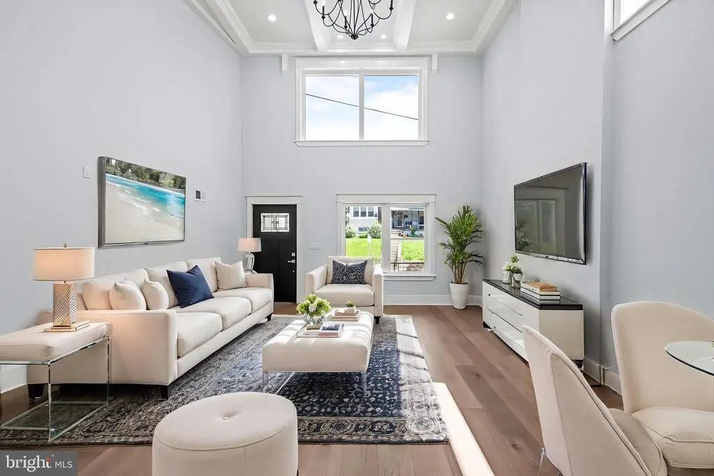 308 Fountain St, PHILADELPHIA