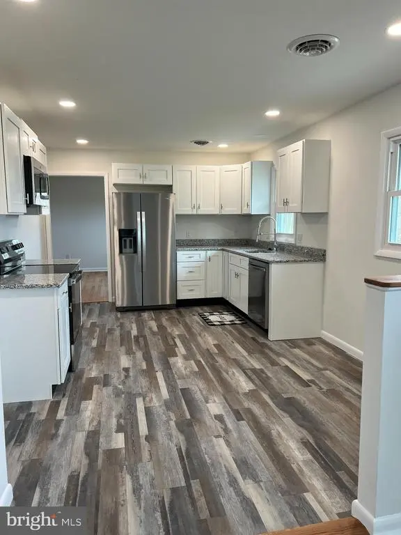 2229 Hudson Rd, CAMBRIDGE