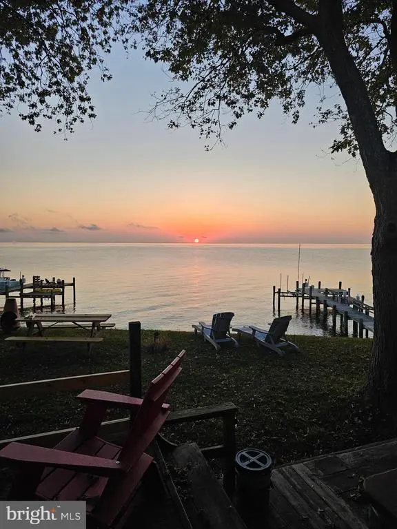 6555 Clagett Ave, Tracys Landing