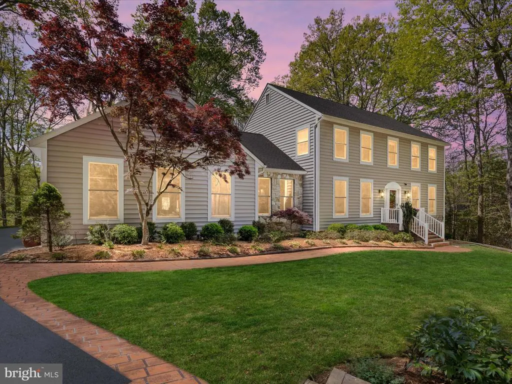 1911 Beeches Glory Path, Annapolis