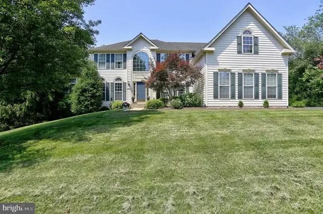 2905 Ballesteras Ct, Mount Airy