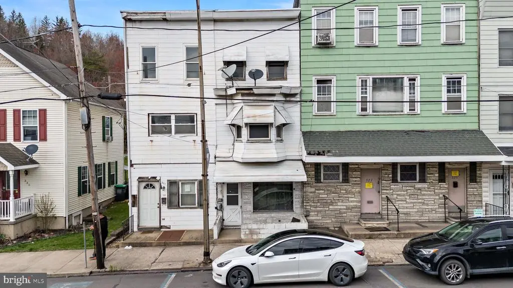 329 W Centre St, MAHANOY CITY