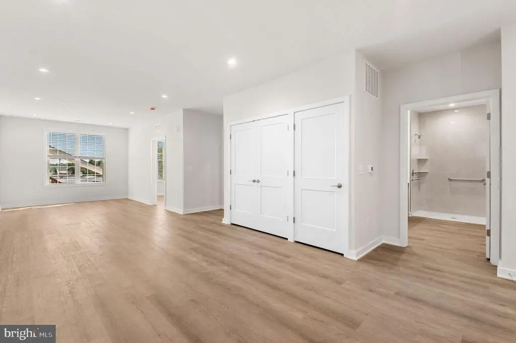 26 S York Rd #405, HATBORO