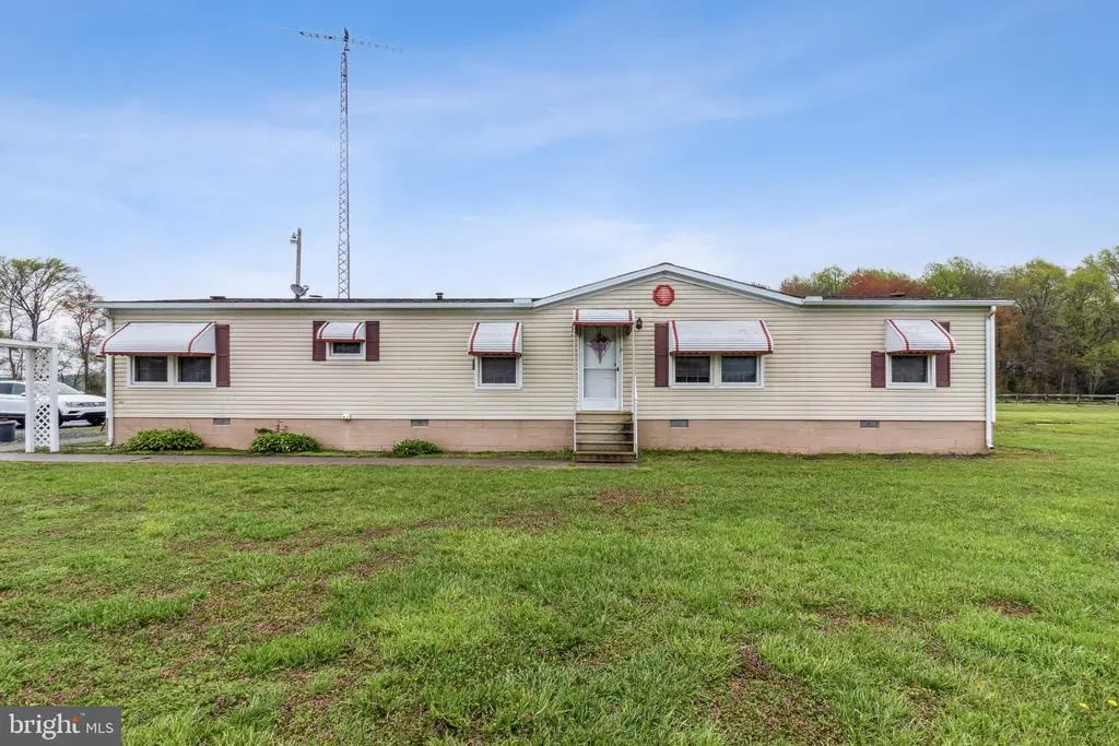 8088 Jamesway Ln, Greenwood