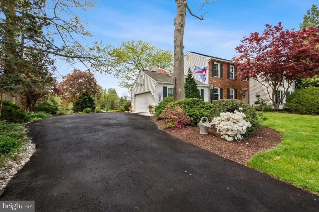 9 Still Run Dr, MICKLETON