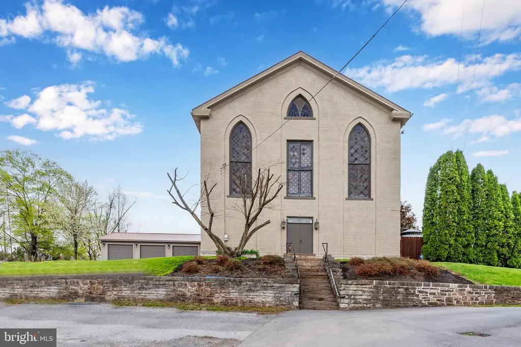 4 Davis Aly, LOYSVILLE