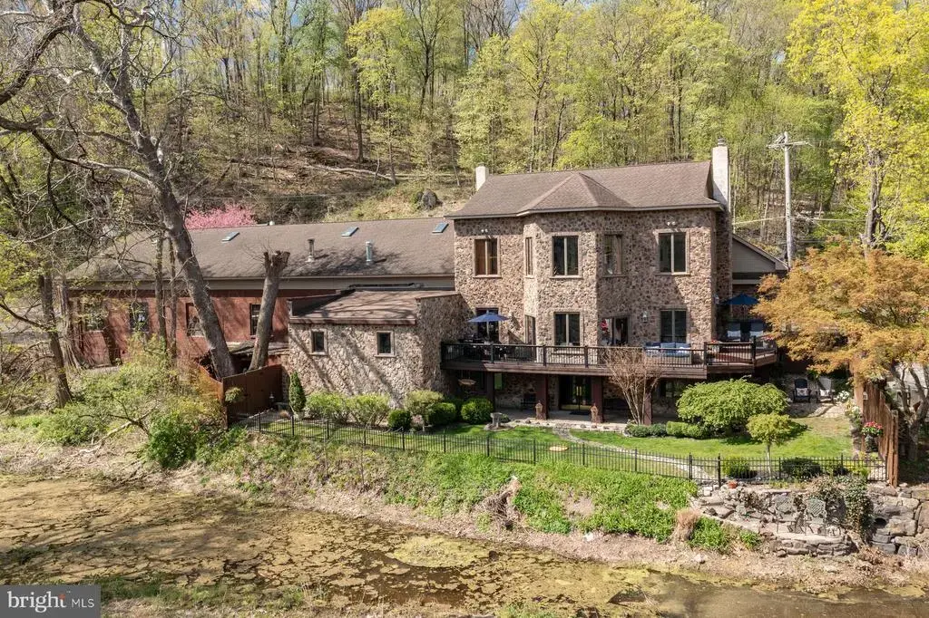 1820 Easton Rd, KINTNERSVILLE