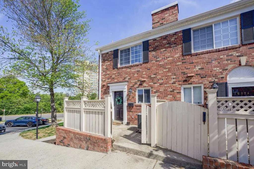 1617-b N Van Dorn St, ALEXANDRIA