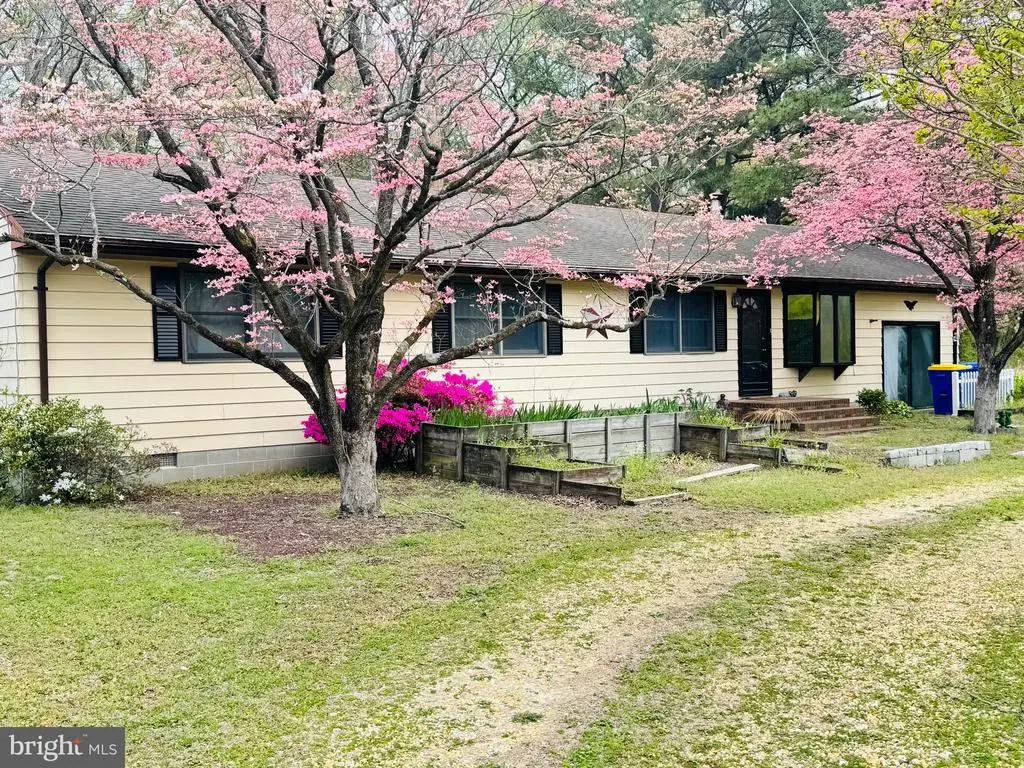 15337 N Russell Rd, DELMAR