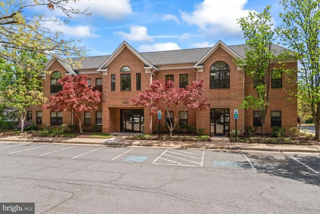 6400 Grovedale Dr, ALEXANDRIA