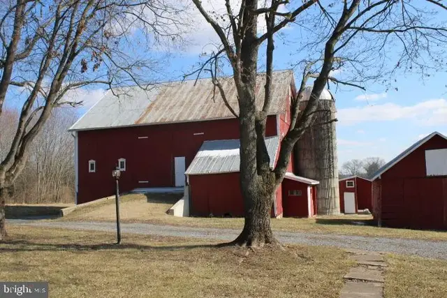 740 Bermudian Creek Rd #barns, East Berlin
