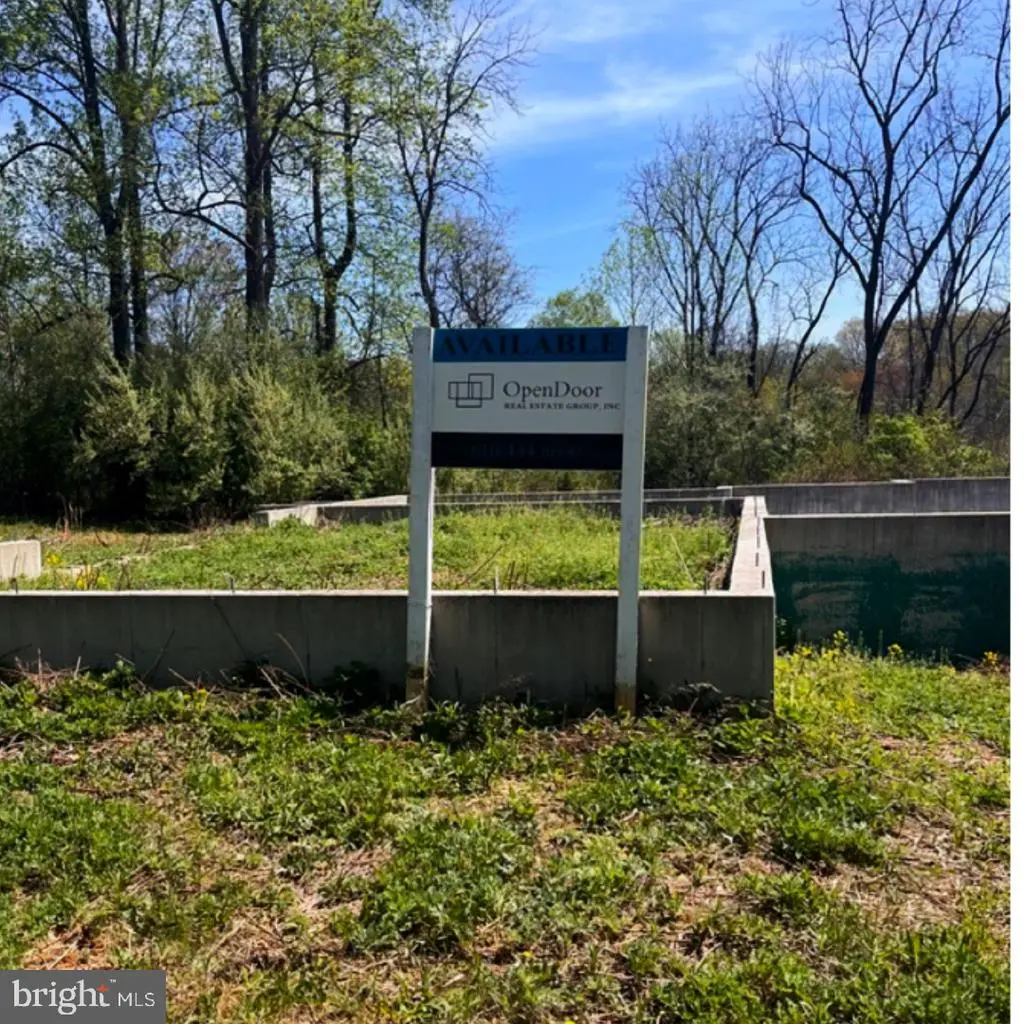 995 Desantis Dr, COATESVILLE