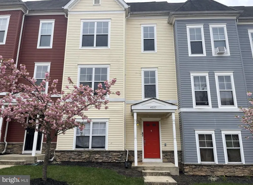 4885 F St Se, WASHINGTON