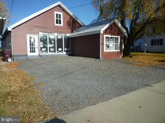 54 W Baltimore St, Taneytown