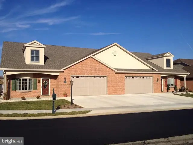 13357 Diamond Pointe Dr #v120, Hagerstown