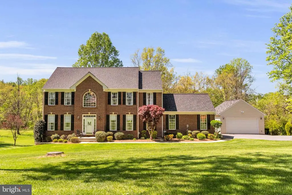 870 Hoods Mill Rd, Cooksville