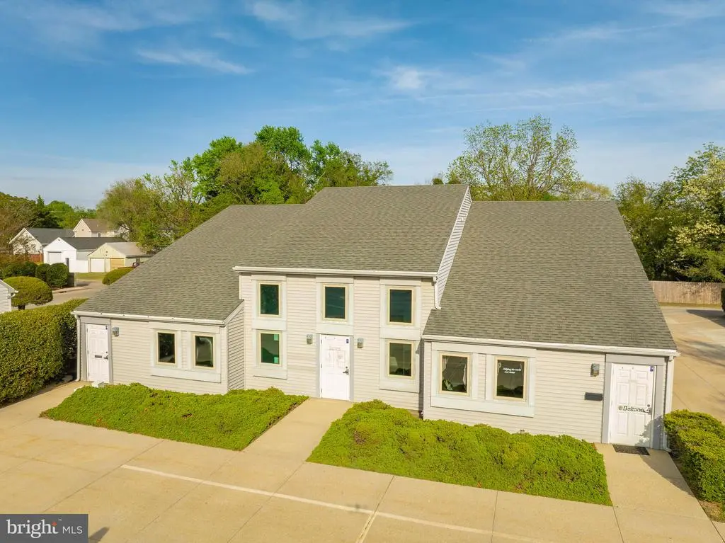 813 Eastern Shore Dr, Salisbury