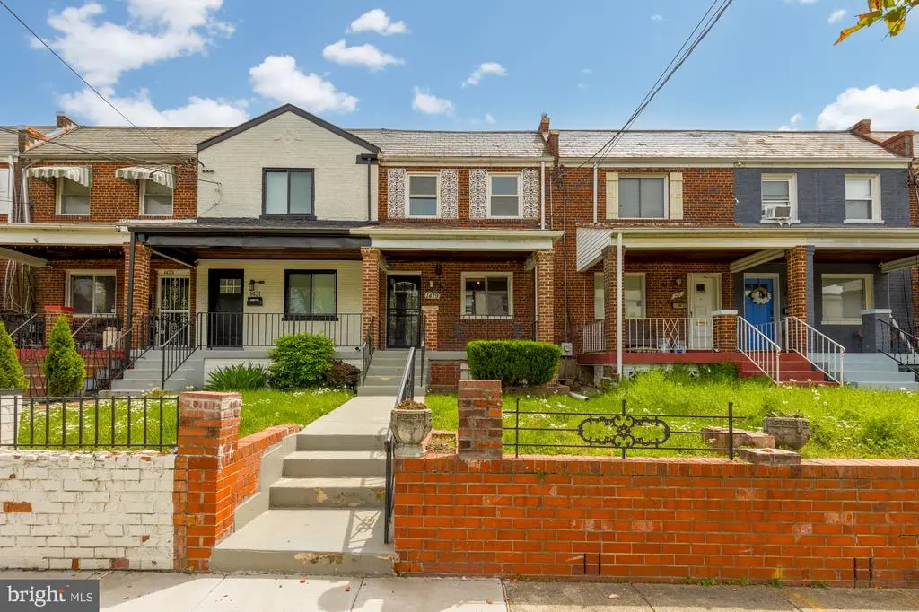 1419 Downing St Ne, WASHINGTON