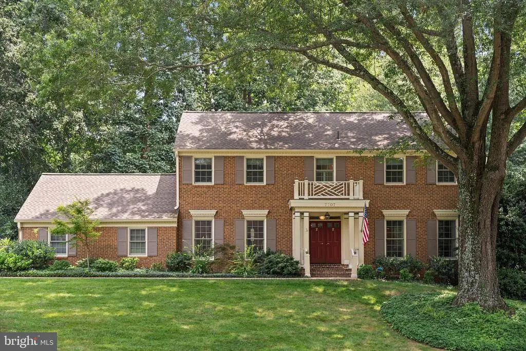 7707 Crossover Dr, MCLEAN