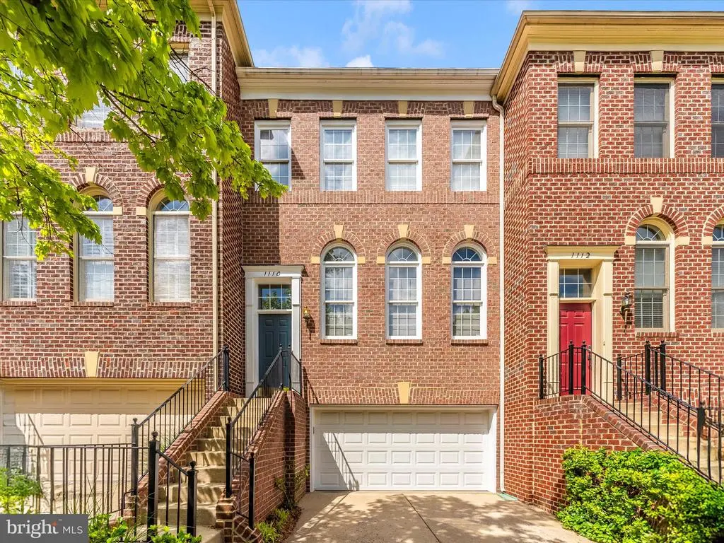 1110 Regal Oak Dr, Rockville