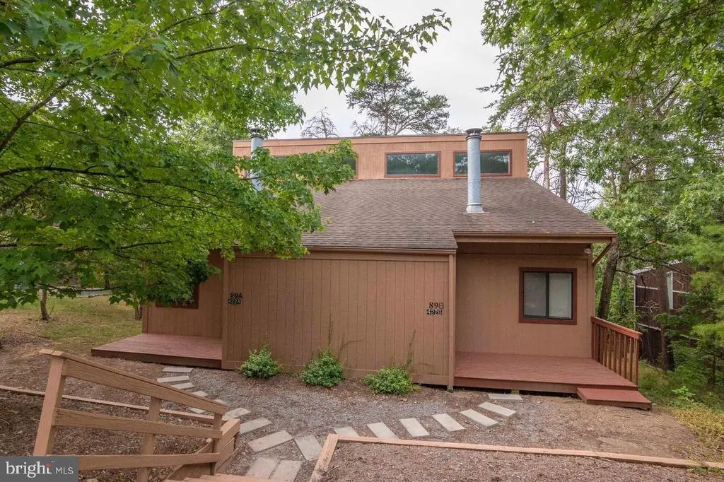 422 Spitz Ln #89 A & B, BASYE