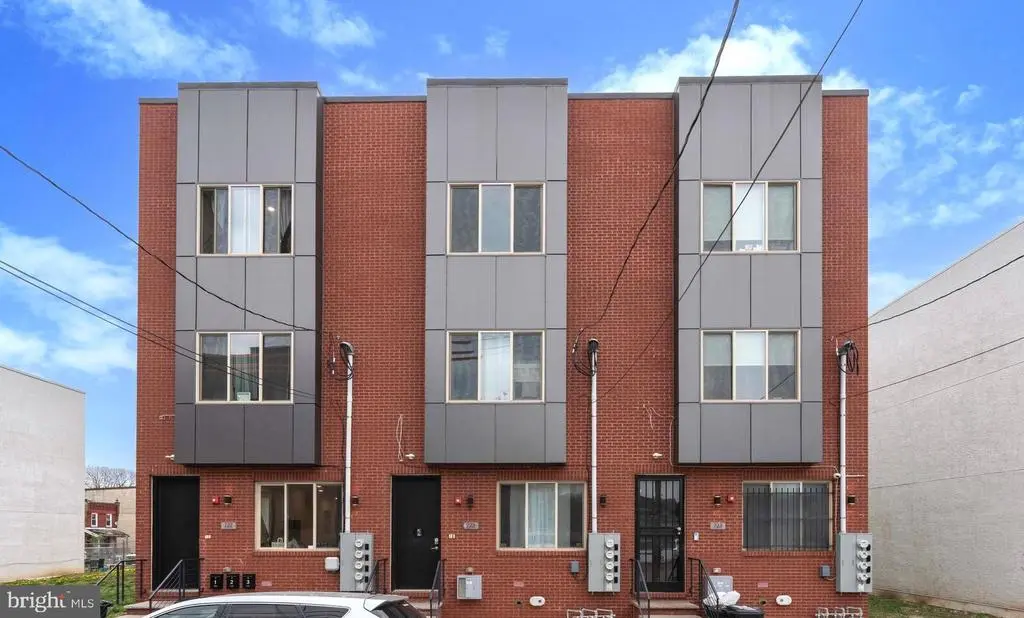 727 N 39th St, PHILADELPHIA