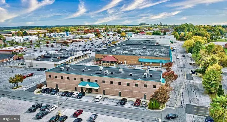 511 Jermor Ln #206, Westminster